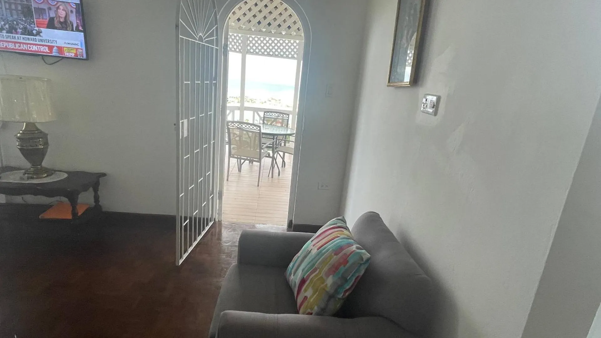 Apartamento Oceanbreeze Jamaica Penthouse, 7-Minute Walk To Beach Ocho Rios Jamaica